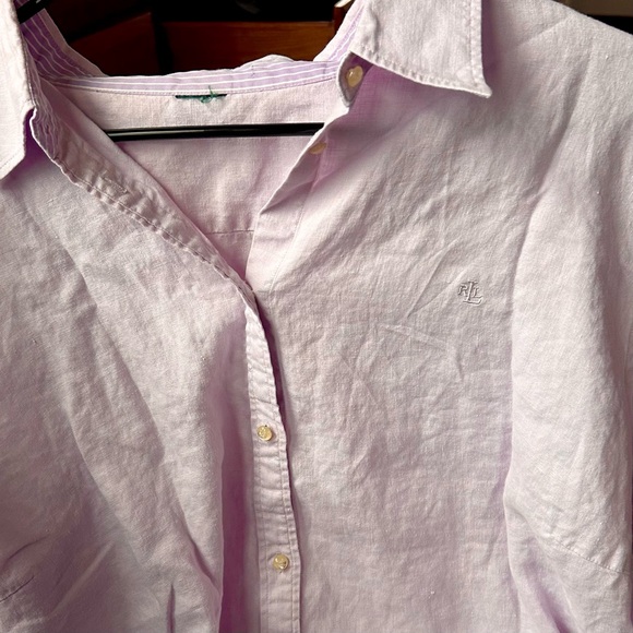 Light Purple Button-Up Blouse - Picture 4 of 5